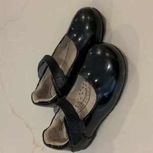 Pediped girl dress shoes. Patent leather black
